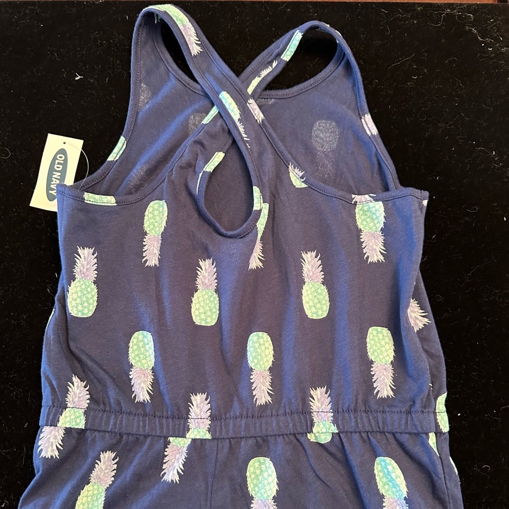 Kids romper, old Navy size 6-7.
